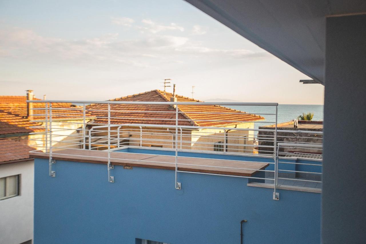 Via Siena 4 - Suites & Rooms มารินา ดิ เชชินา ภายนอก รูปภาพ